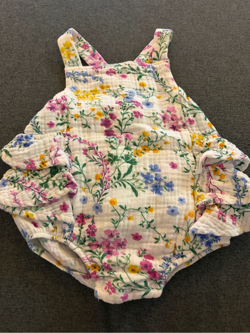 Angel Dear White Floral Muslin Baby Romper